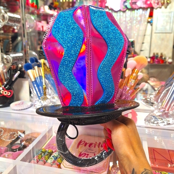 Ring Pop Crossbody Bag - Picture 2 of 11